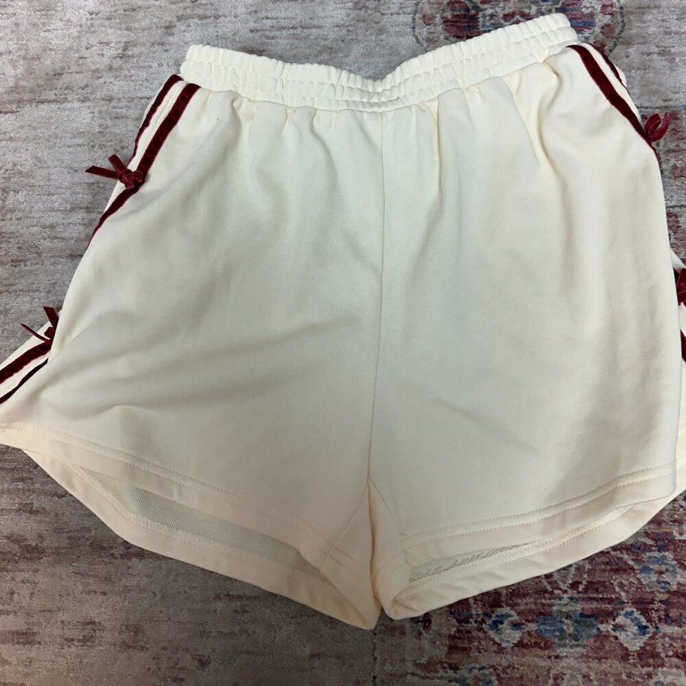 Pretty Garbage Kids Girls Cream Shorts Size Medium In Great Shape!